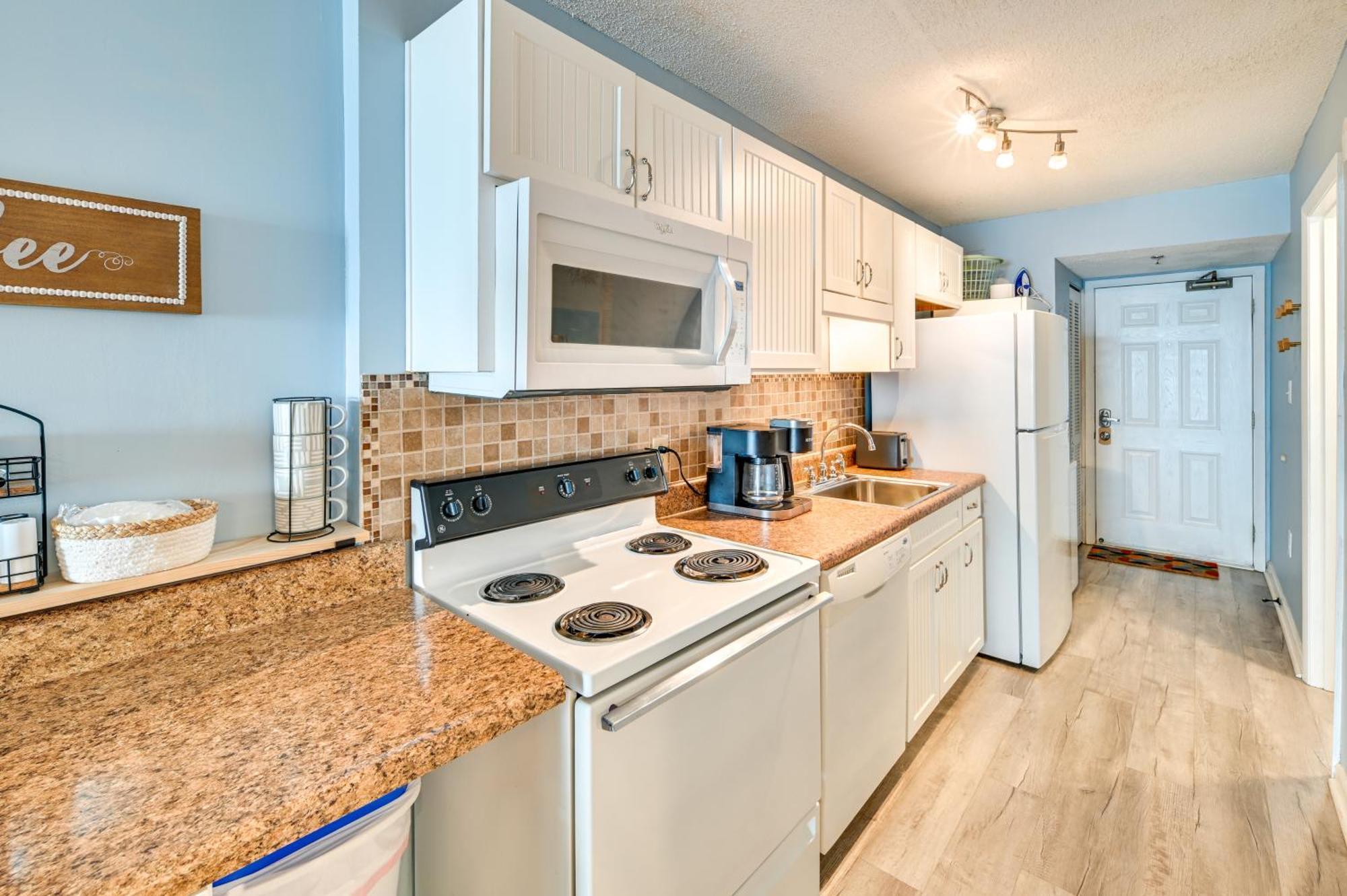 Cozy Coastal Condo With Airy Oceanfront Balcony Миртл-Бич Экстерьер фото